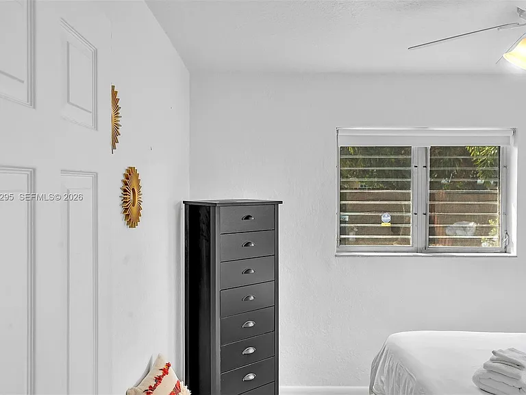 4633 SW 28th Ave — Photo 70
