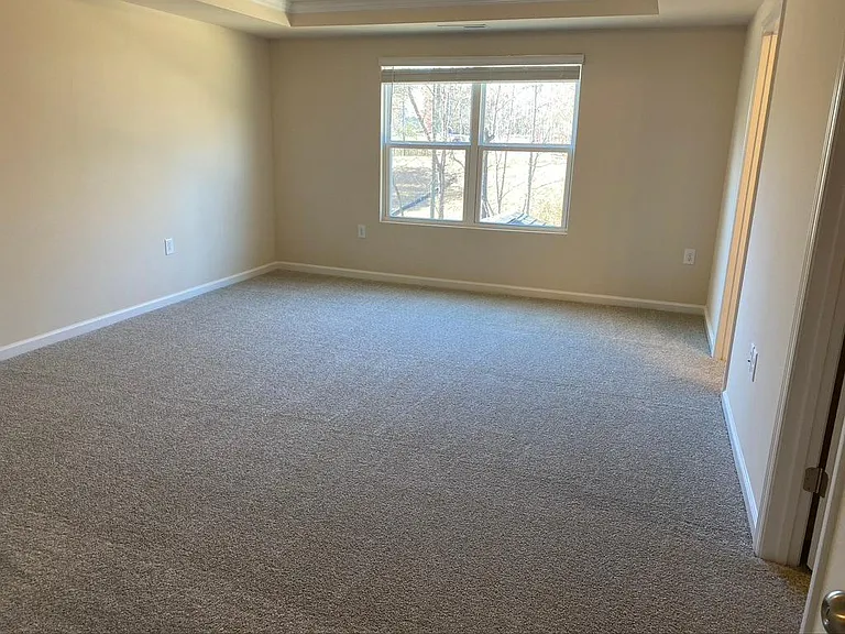 8404 Jordan Meadow Dr — Photo 7