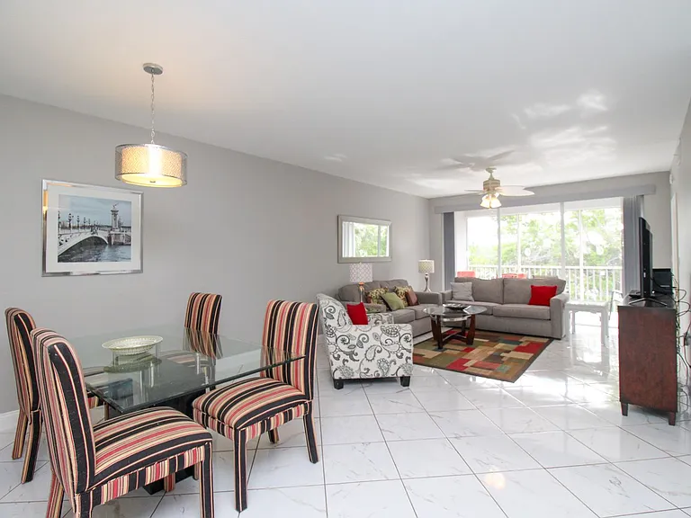 519 Roma Ct #3305 — Photo 23