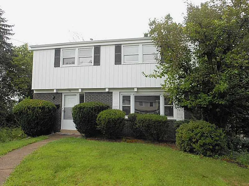 26 Black Oak Dr photo 1
