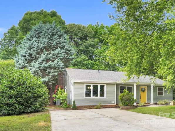 9826 Meringue Pl, Charlotte, NC 28270