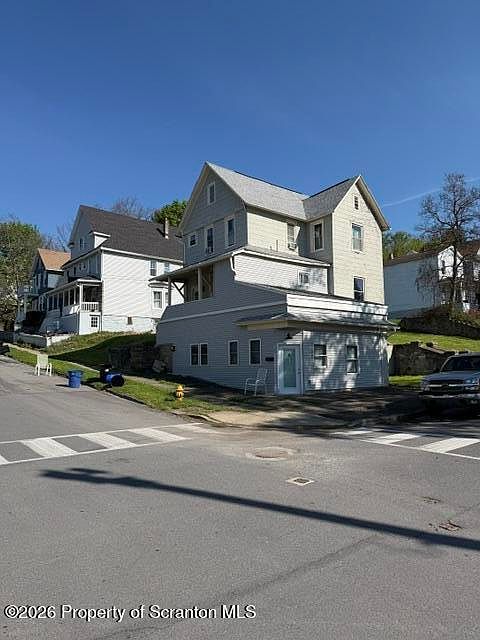 1st image of 1327 Vine St