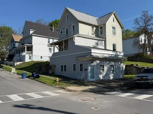 1327 Vine St, Scranton, PA 18510