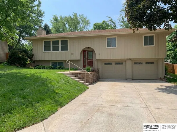 12231 William Cir, Omaha, NE 68144