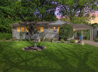 801 Hutton Pl, Saint Louis, MO