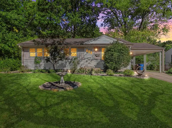 801 Hutton Pl, Saint Louis, MO 63135