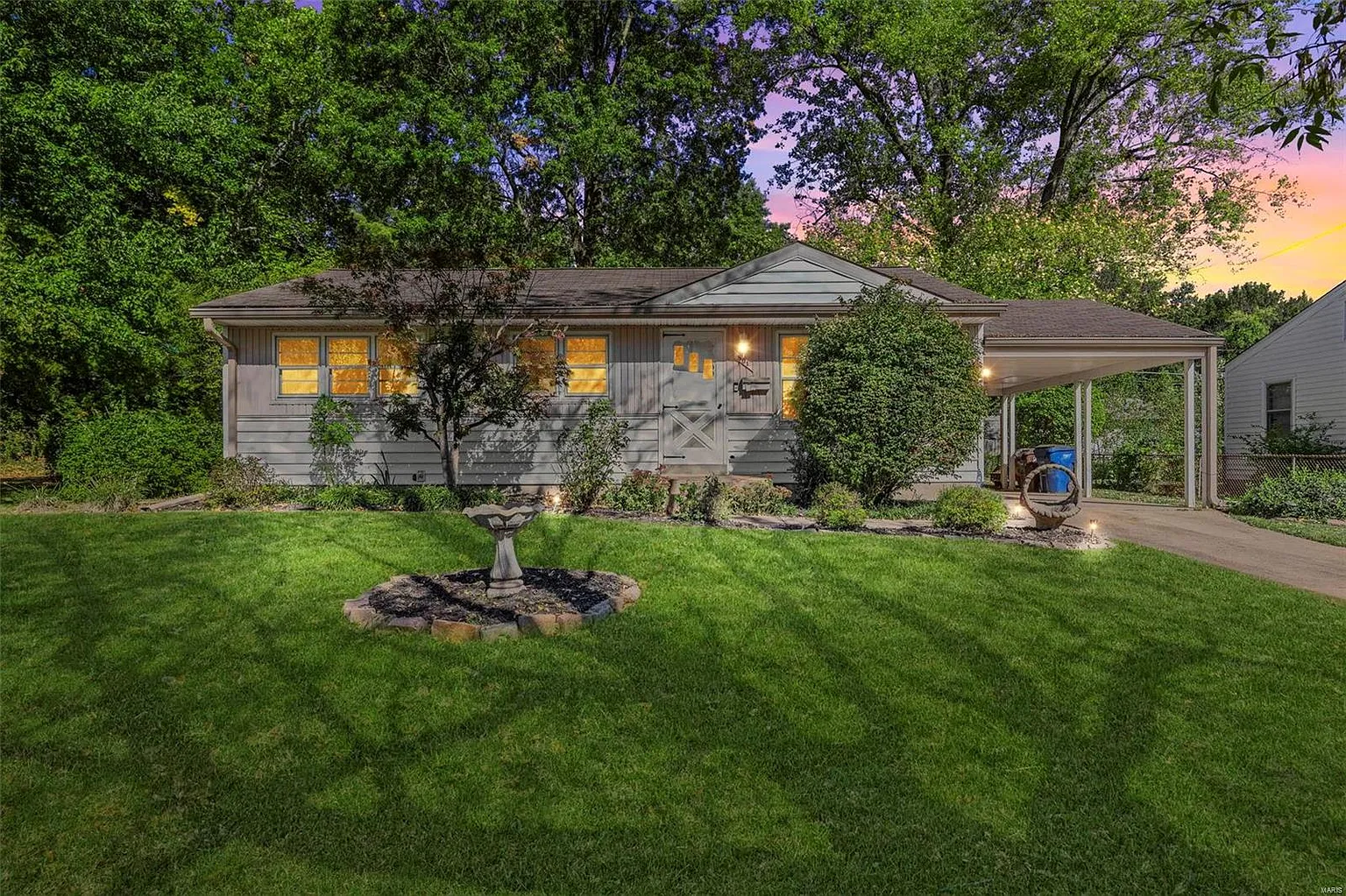 801 Hutton Pl photo 1