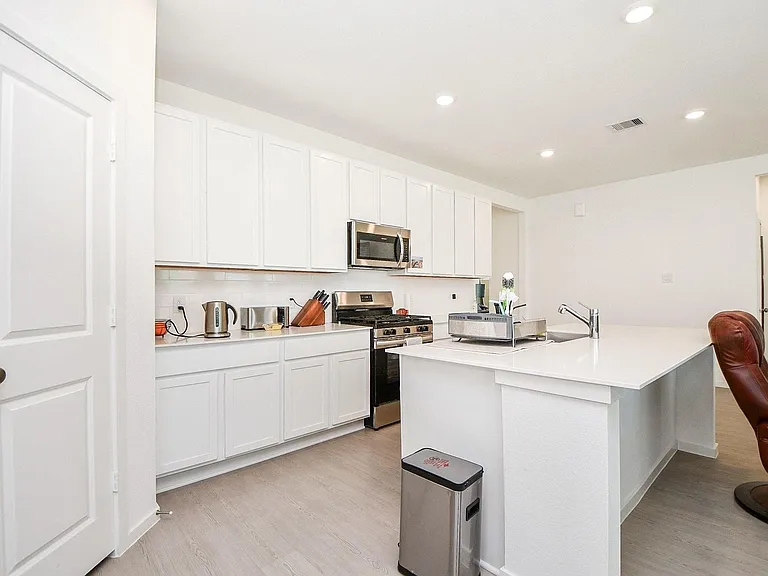 26610 Coast Redwood Dr — Photo 10