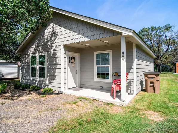 604 S Oklahoma Ave, Haskell, OK 74436