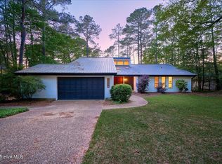 756 Loblolly Dr, Vass, NC 28394