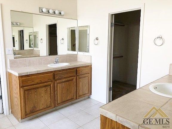 5th image of 4005 Goodyear Ct