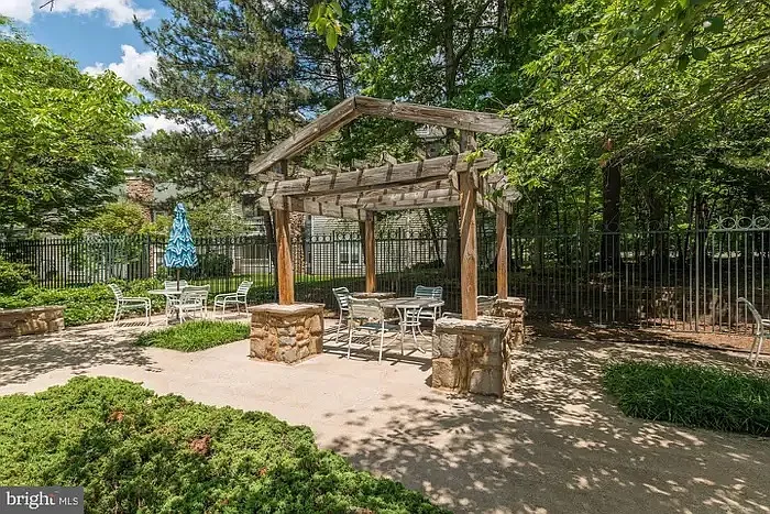 4405 Fair Stone Dr #303 — Photo 6