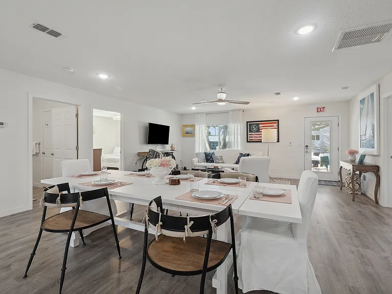 Open space Living And Dining Room