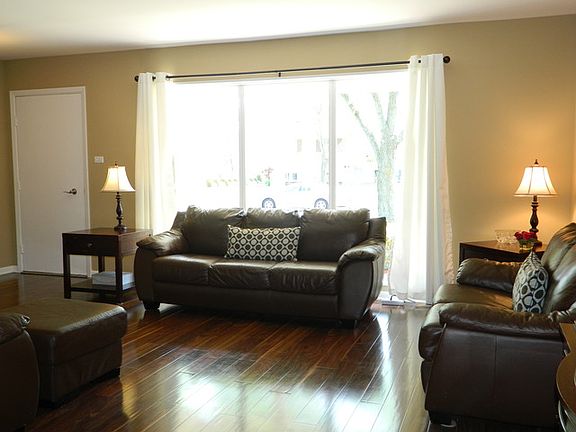 4th image of 730 Maywood Ln