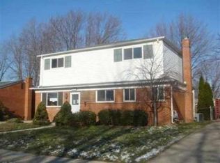 11371 Engleman Rd, Warren, MI 48089