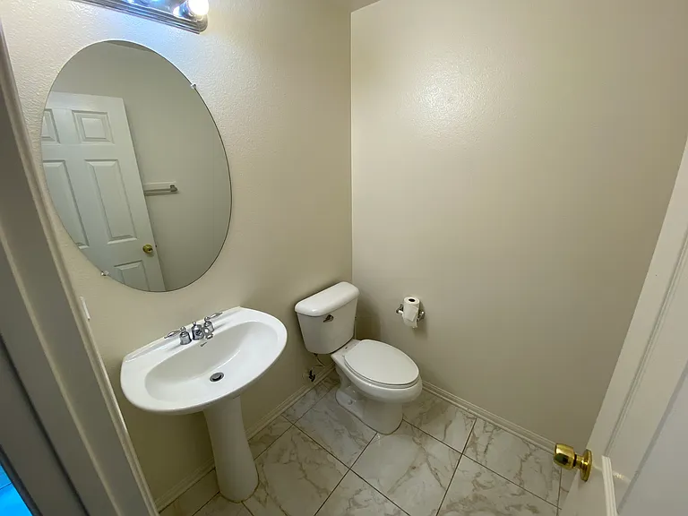 1393 Veronica Trl — Photo 12