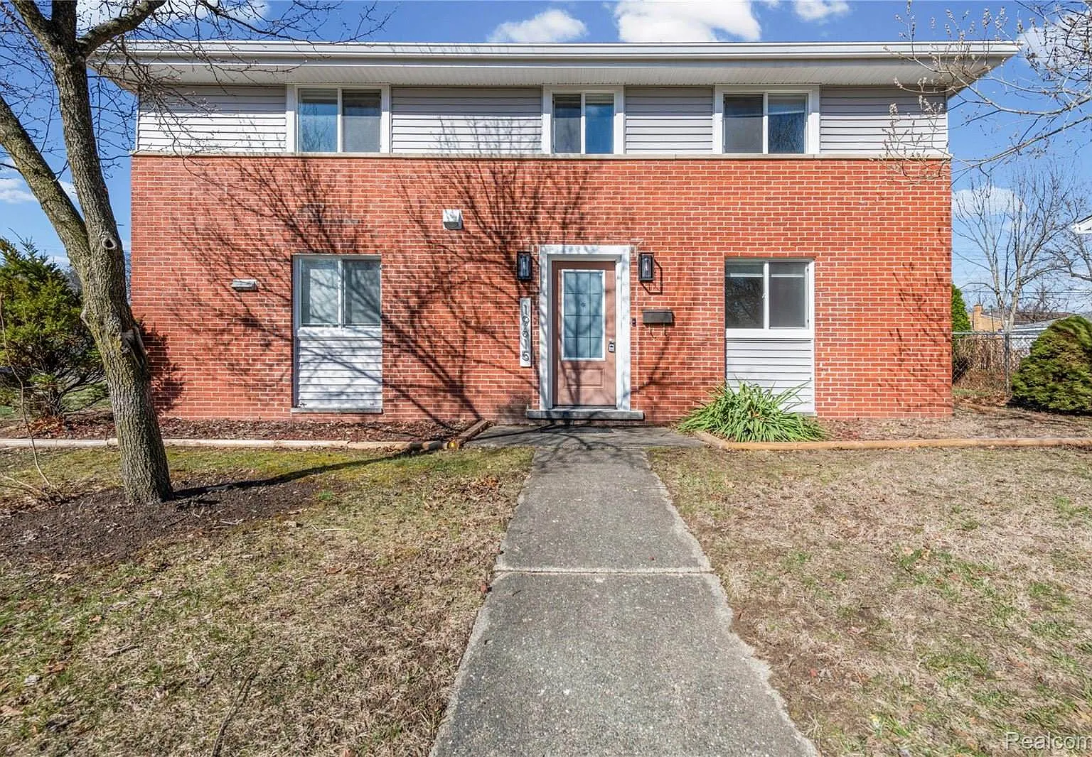 4 bed, 1728 sqft, $3,000 — Photo 1