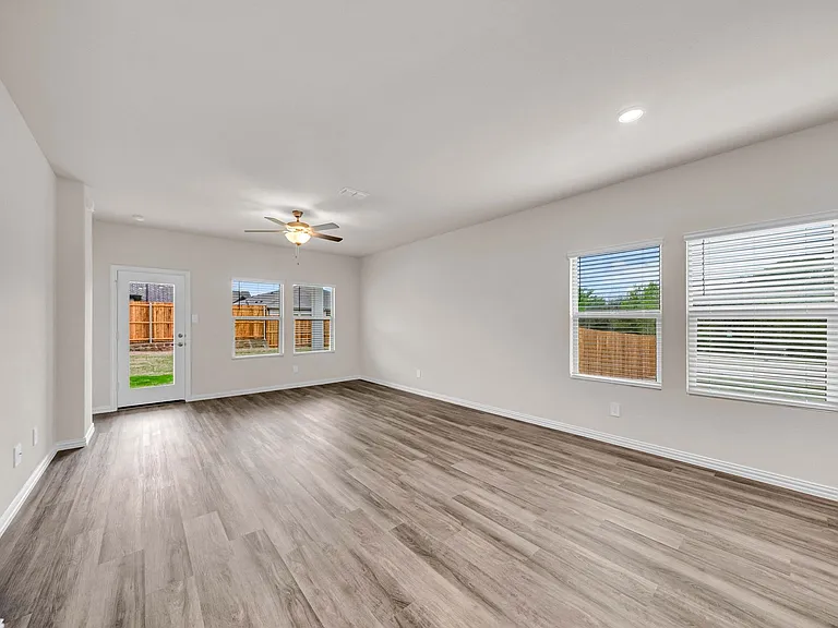 417 Martell Rd — Photo 13