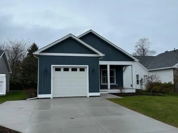 104 Peppervine Place, Charlevoix, MI 49720-9999