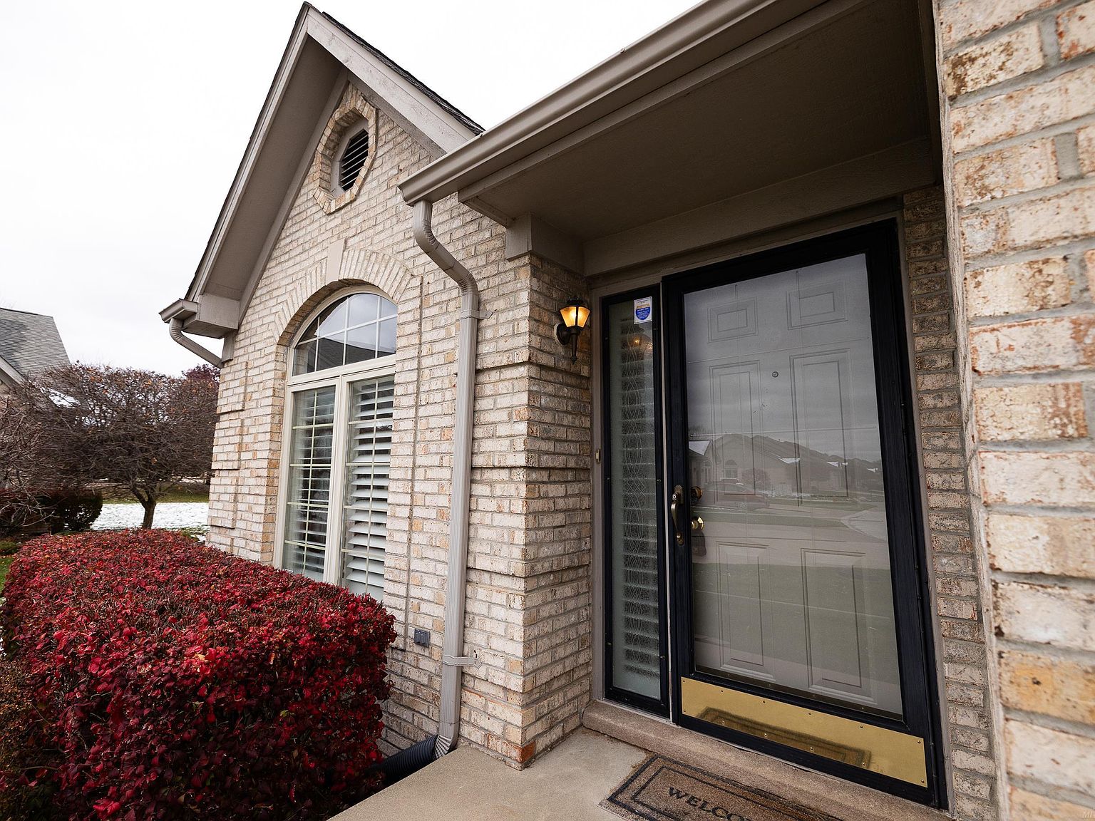 15955 Bentley Cir N, Macomb, MI 48044 | Zillow