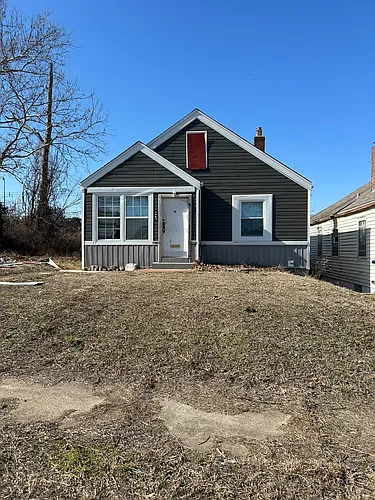 4865 Woodstock Ave Photo 1