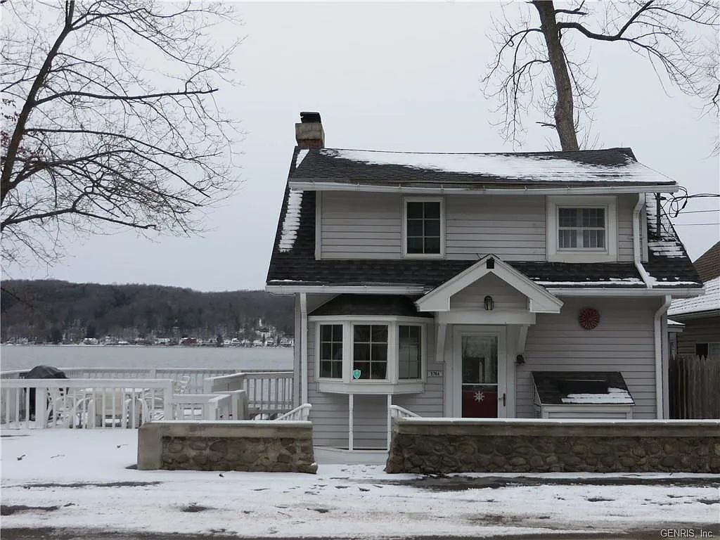 5784 E Lake Rd photo 1