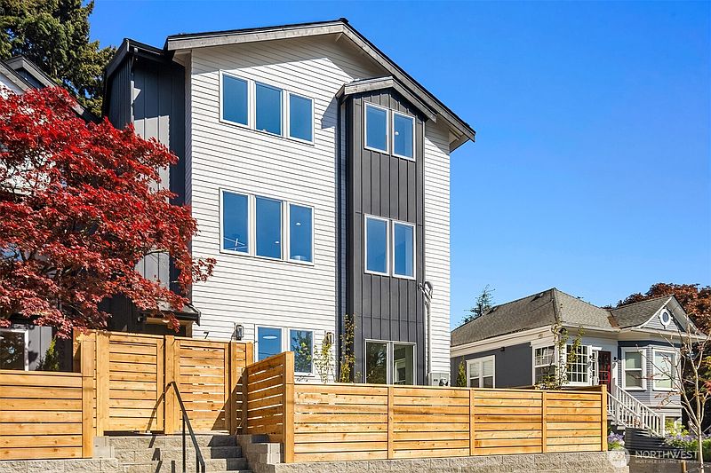 2nd image of 7332 25th Avenue NW