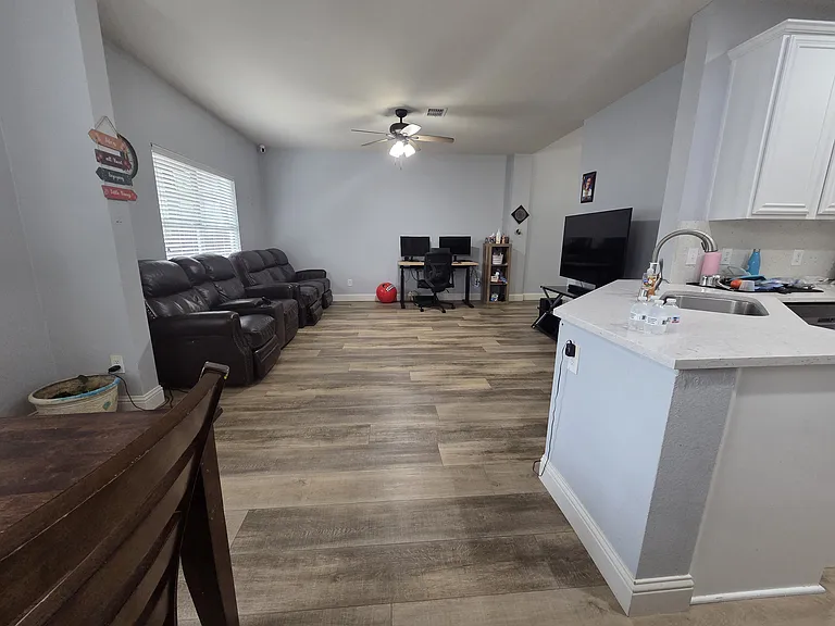 8739 Bigelow Dr — Photo 16