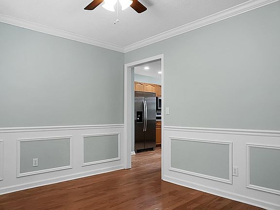 Formal dining for all your Holiday gatherings