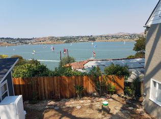 304 Alexander St, Crockett, CA 94525