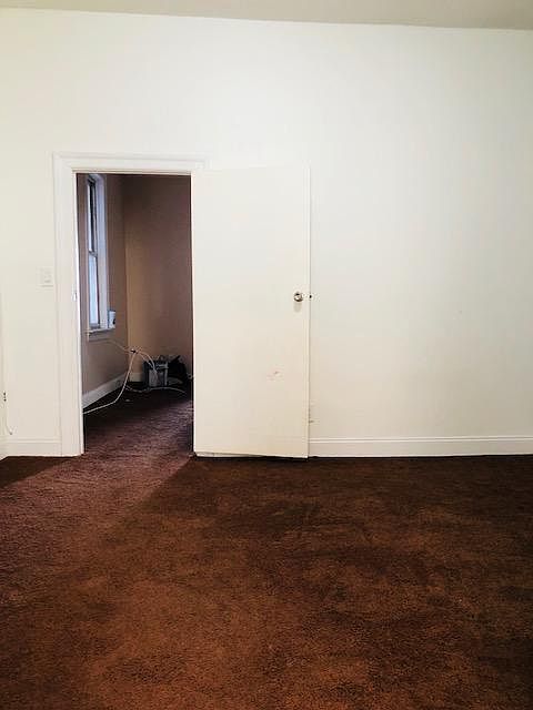 2nd image of 3553 Holland Ave APT 2
