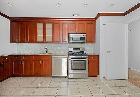 5th image of 525 E 80th St #10BC