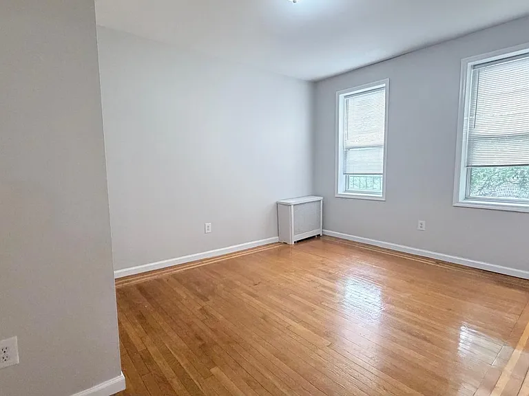 26 Kensington Ave #502 — Photo 6