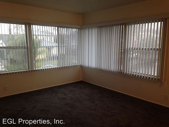 3rd image of 7015 8th Ave APT 4