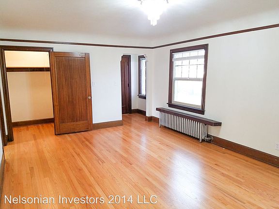 3rd image of 4403 SW Admiral Way #5291916
