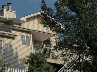5 Danbury Ct, Bedminster, NJ 07921