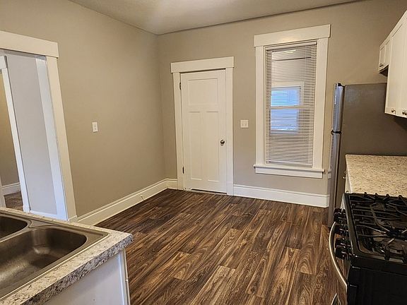 3rd image of 1364 Idaho St