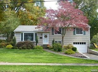 181 Crescent St, Closter, NJ 07624