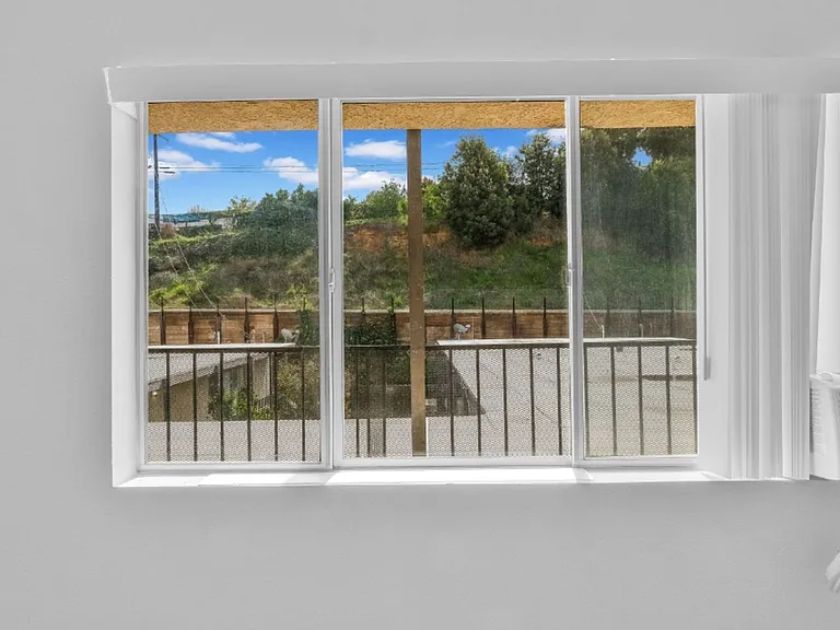 Ramona Garden Apartments — Photo 20