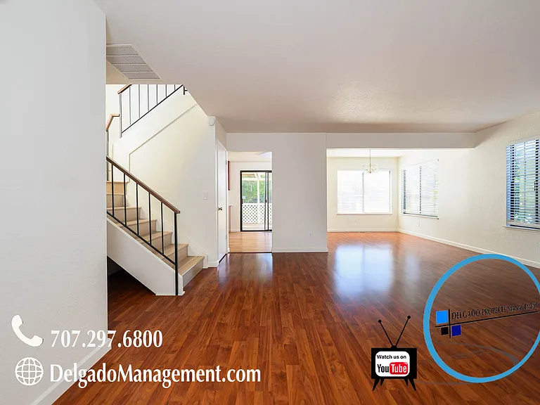 279 Flying Cloud Ct — Photo 4