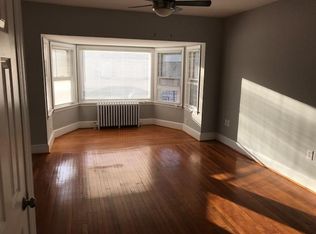 300 N Wayne Ave APT 3, Wayne, PA 19087