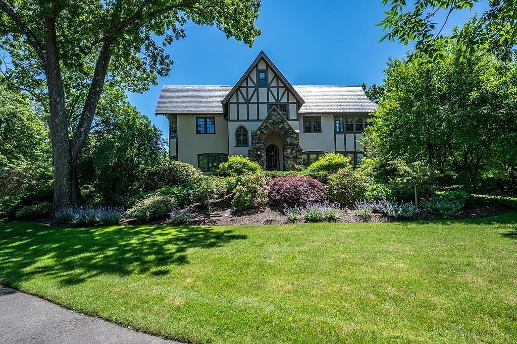 249 Highland St, Newton, MA 02465 Zillow