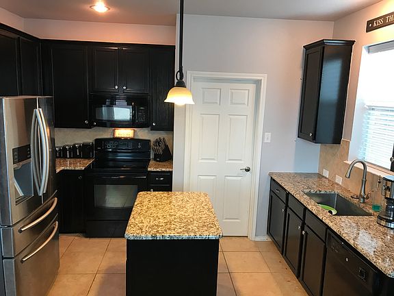 2nd image of 1413 Silver Maple Ln