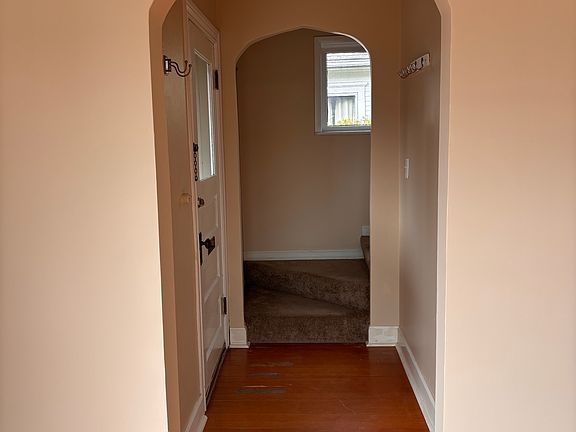 3rd image of 6534 22nd Ave NW