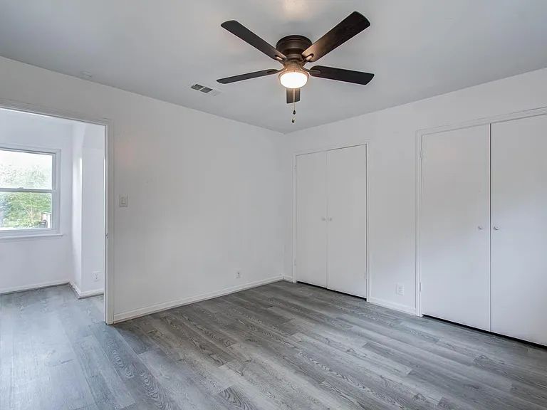 674 Ravensworth Dr — Photo 42