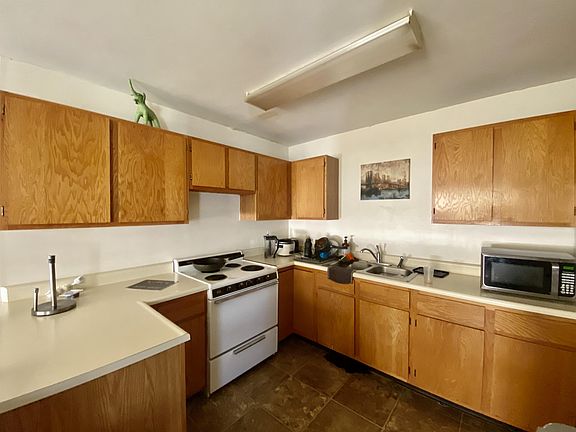 2nd image of 110 Elm St #6