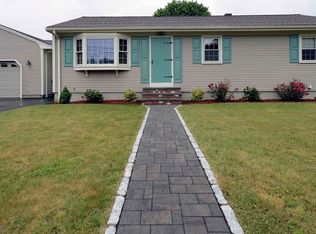 24 Frank St, Acushnet, MA 02743