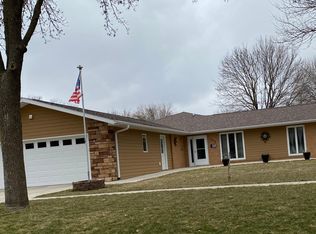 1315 E Nebraska St, Algona, IA 50511