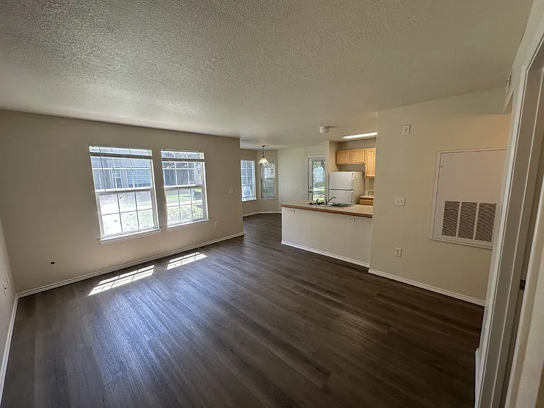 11839 W Cloverbrook Ln #101 — Photo 2