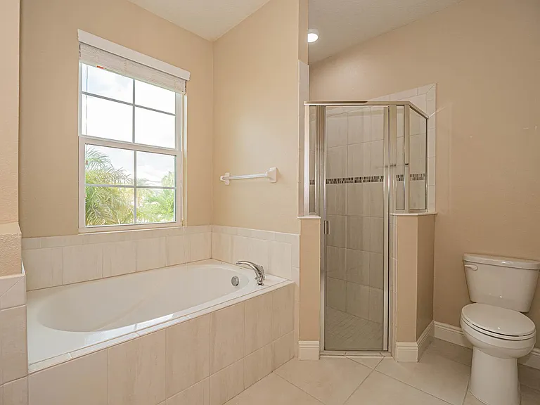 2576 Saint Lucia Cir — Photo 5